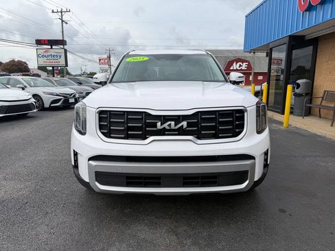 Used 2025 Kia Telluride S AWD/4WD image 2
