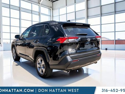 Used 2024 Toyota RAV4 XLE FWD image 28
