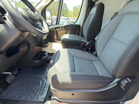 New 2026 RAM ProMaster 2500 w/ Convenience Group image 17