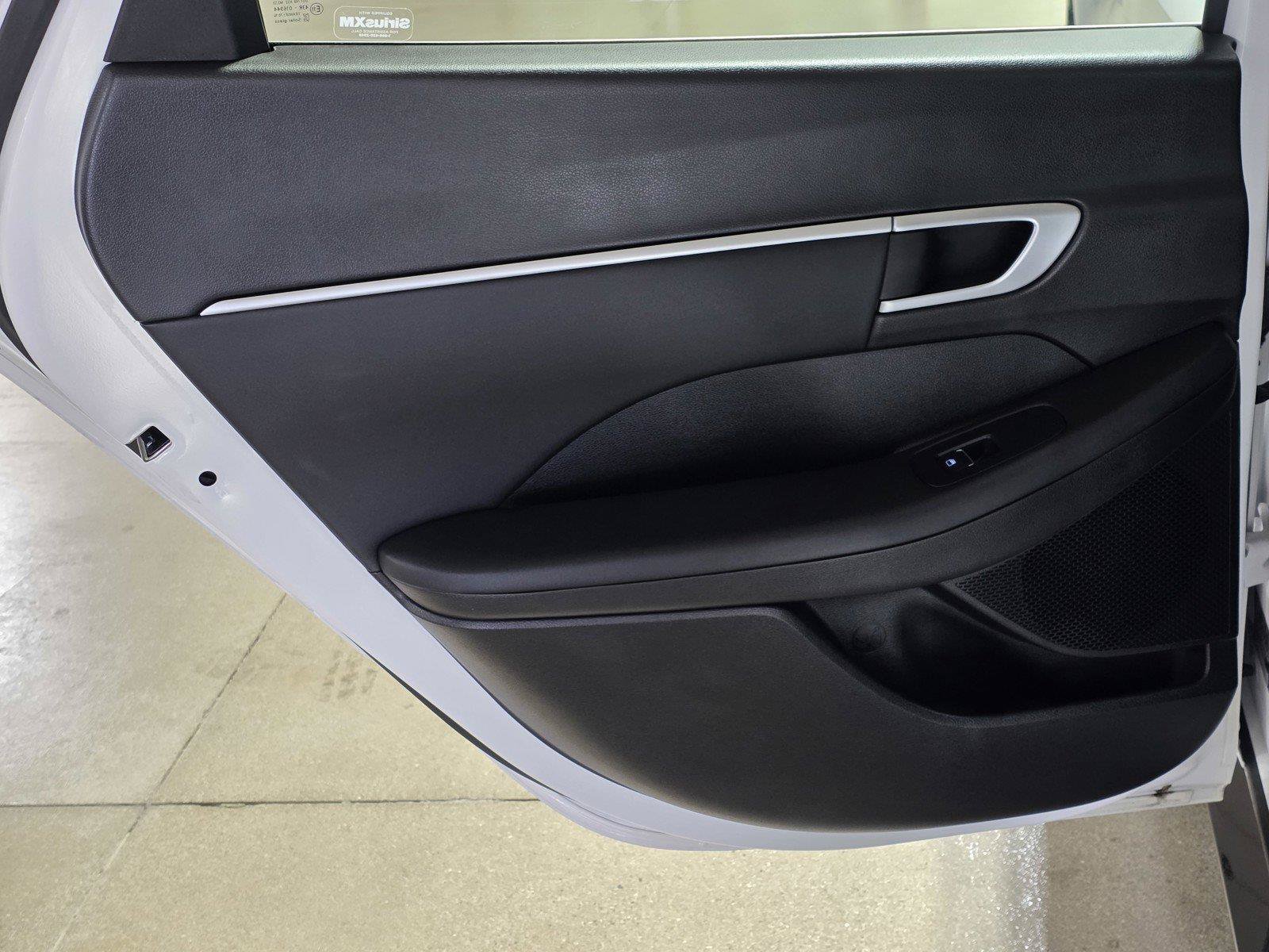 Used 2026 Hyundai Sonata SEL FWD image 13