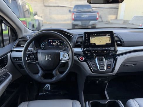 Used 2024 Honda Odyssey Touring image 34