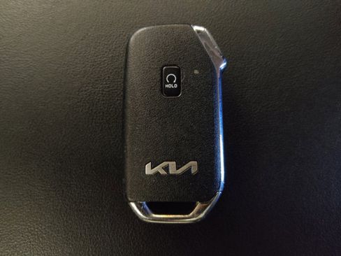 Used 2022 Kia Sorento EX w/ Panoramic Sunroof Package image 32