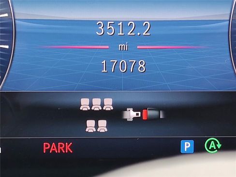 Certified 2025 Mercedes-Benz GLS 450 4MATIC image 32