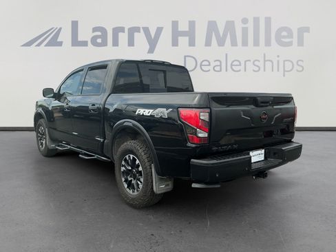 Used 2021 Nissan Titan PRO-4X w/ Pro-4x Convenience Package AWD/4WD image 3