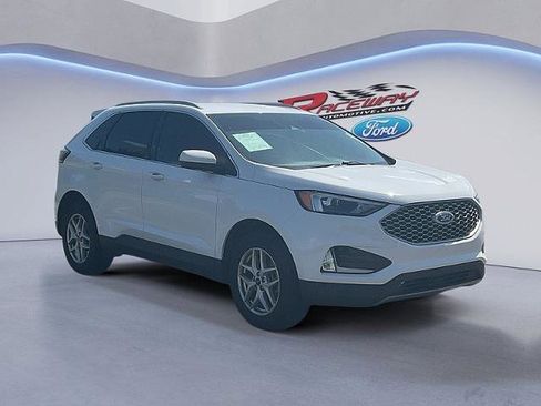 Used 2024 Ford Edge SEL w/ Convenience Package image 7