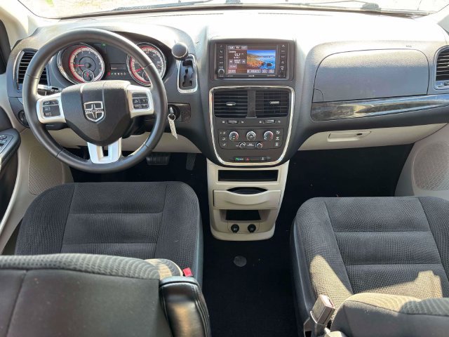 Used 2017 Dodge Grand Caravan SE w/ Power Window Group FWD image 26