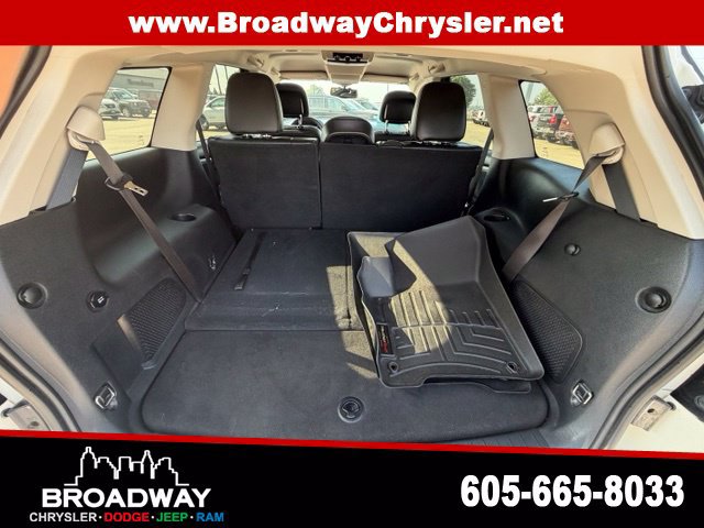 Used 2017 Dodge Journey Crossroad w/ Rear Seat Video Group I AWD/4WD image 12