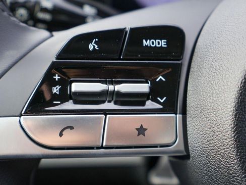 New 2026 Hyundai Elantra Limited image 17