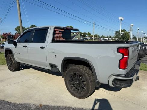 Used 2024 Chevrolet Silverado 2500 LT w/ Z71 Sport Edition AWD/4WD image 9