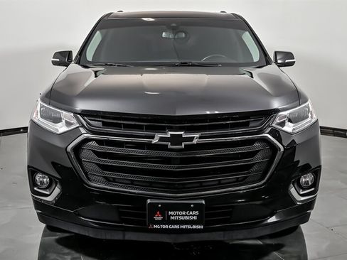 Used 2019 Chevrolet Traverse Premier w/ LPO, 'HIT The Road' Package AWD/4WD image 4