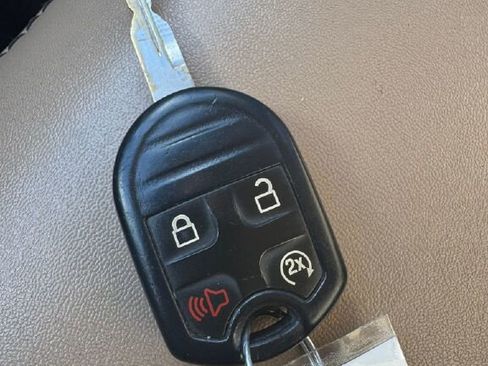 Used 2011 Ford F350 Lariat w/ Lariat Interior Pkg image 24