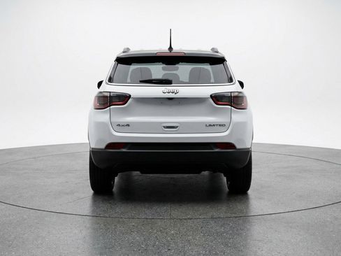 Used 2025 Jeep Compass Limited AWD/4WD image 7