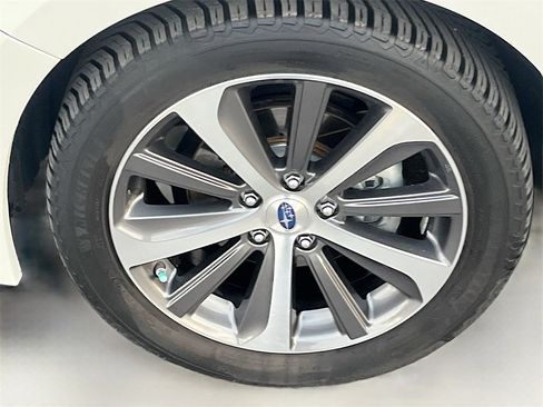 Used 2017 Subaru Legacy 2.5i Limited image 33