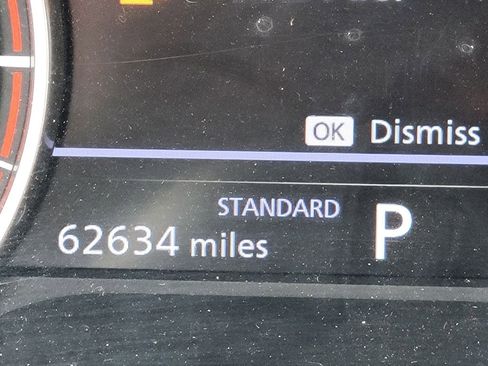 Used 2023 Nissan Rogue SV image 32