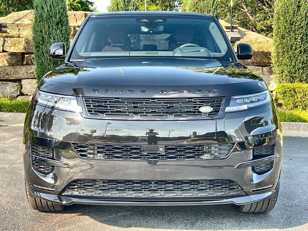 New 2026 Land Rover Range Rover Sport Dynamic SE AWD/4WD image 8