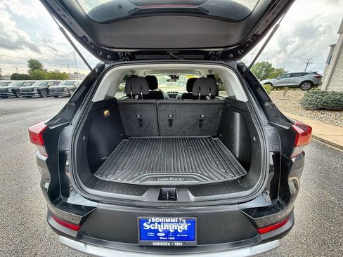 Used 2023 Chevrolet TrailBlazer LT FWD image 18