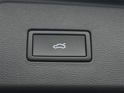 New 2026 Volkswagen Atlas SE image 14