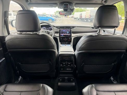 Certified 2023 Jeep Grand Cherokee L Limited AWD/4WD image 54