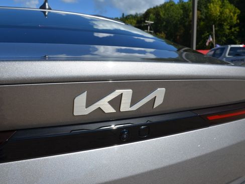 Used 2025 Kia K4 FWD image 11