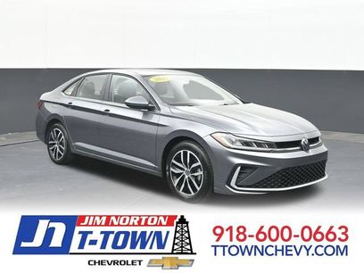 Used 2025 Volkswagen Jetta SE