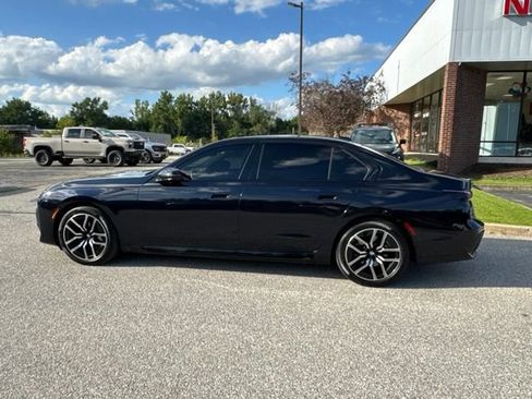 Used 2025 BMW 740i xDrive AWD/4WD image 56