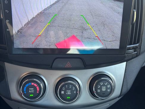 Used 2010 Hyundai Elantra GLS FWD image 15