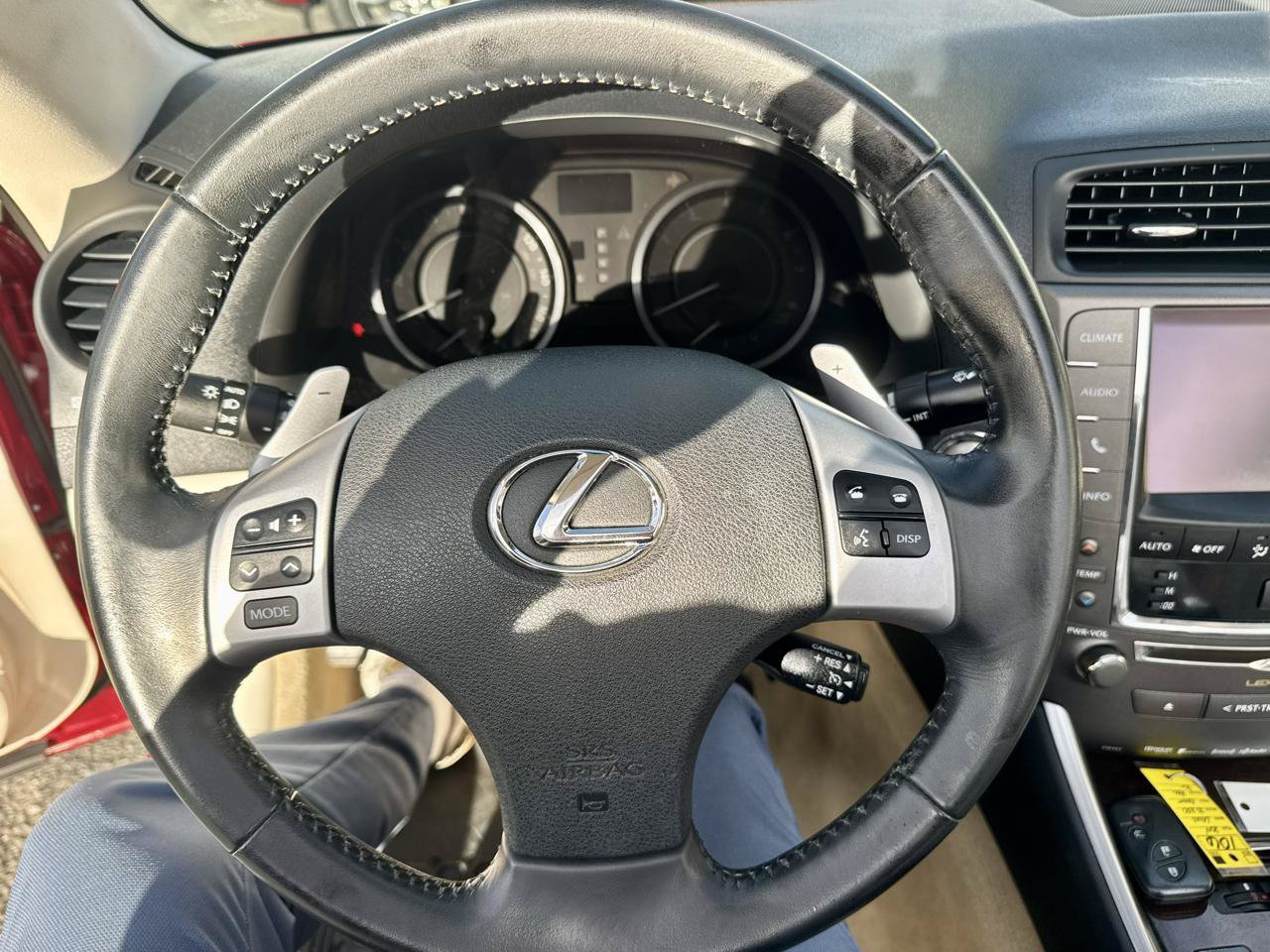 Used 2014 Lexus IS 250C w/ Navigation System Package RWD image 26