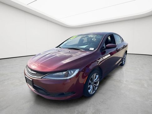 Used 2015 Chrysler 200 S FWD image 6