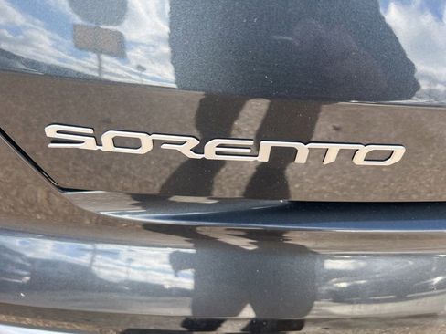 Certified 2023 Kia Sorento S image 30