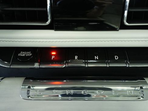 Used 2025 Lincoln Aviator Reserve w/ Equipment Group 201A image 20