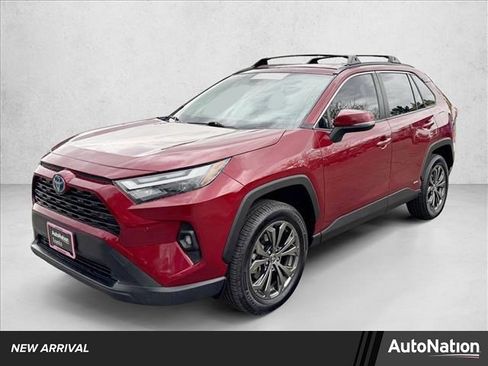 Used 2024 Toyota RAV4 XLE Premium image 1