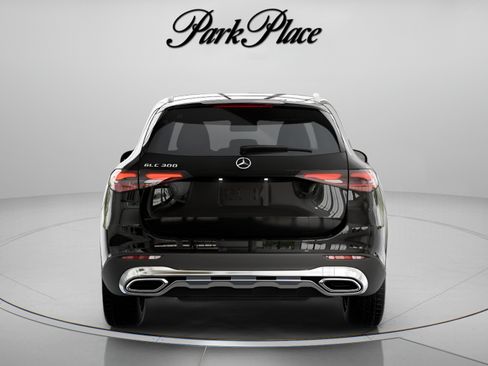 Used 2026 Mercedes-Benz GLC 300 image 17