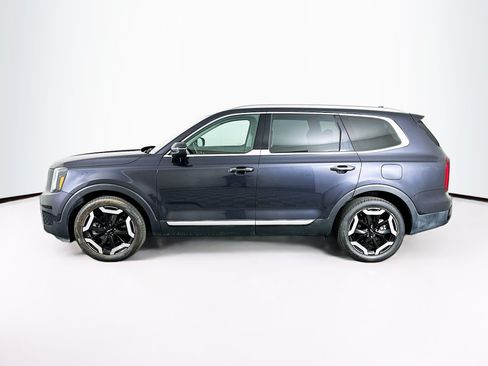 Used 2025 Kia Telluride S AWD/4WD image 4