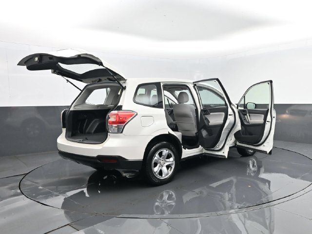 Used 2018 Subaru Forester 2.5i AWD/4WD image 28