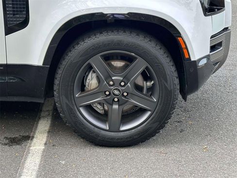 Used 2021 Land Rover Defender 110 X-Dynamic SE image 7