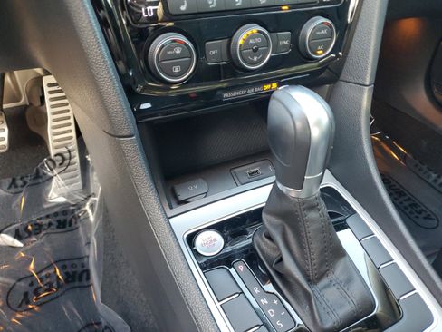 Used 2020 Volkswagen Passat 2.0T R-Line image 24