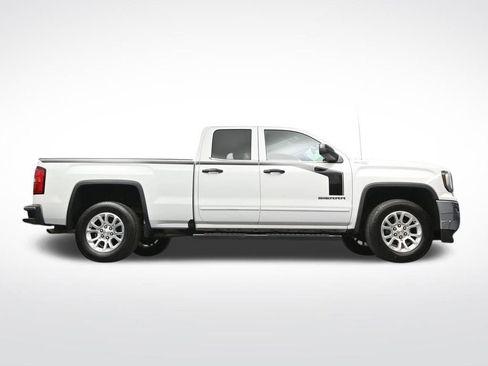 Used 2016 GMC Sierra 1500 SLE w/ SLE Value Package AWD/4WD image 29
