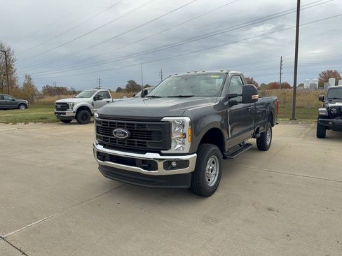 New 2026 Ford F250 XL w/ FX4 Off-Road Package image 8