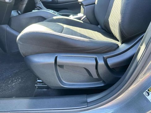 Used 2020 Nissan Rogue S AWD/4WD image 10