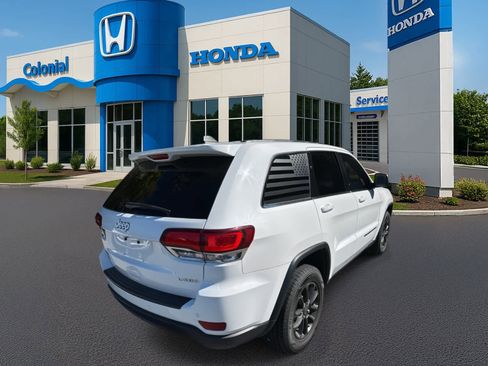 Used 2022 Jeep Grand Cherokee Laredo X image 6