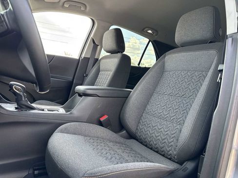 Certified 2024 Chevrolet Equinox LT FWD image 13