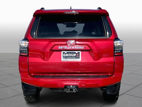 Used 2022 Toyota 4Runner SR5 image 5