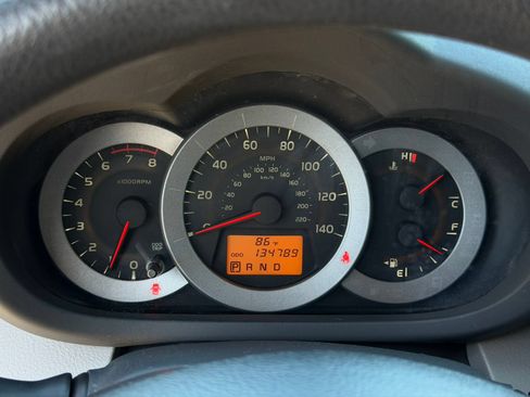 Used 2012 Toyota RAV4 FWD w/ Upgrade Value Pkg image 21