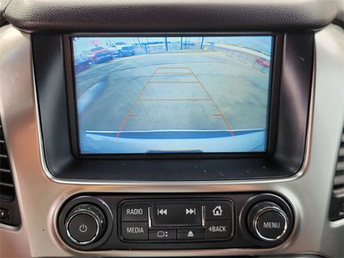 Used 2019 Chevrolet Suburban Premier w/ Premier Plus Edition image 17