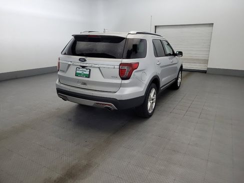 Used 2016 Ford Explorer Limited w/ Equipment Group 301A AWD/4WD image 9