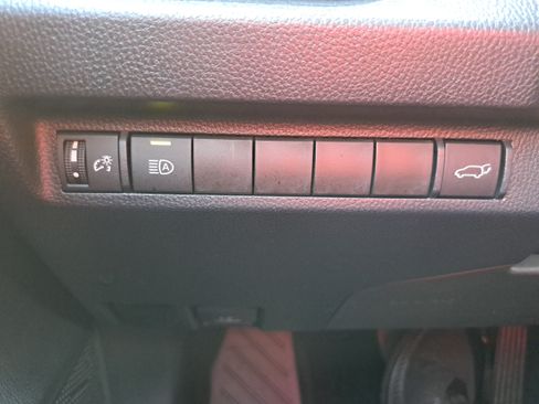 Used 2024 Toyota RAV4 XLE Premium FWD image 24