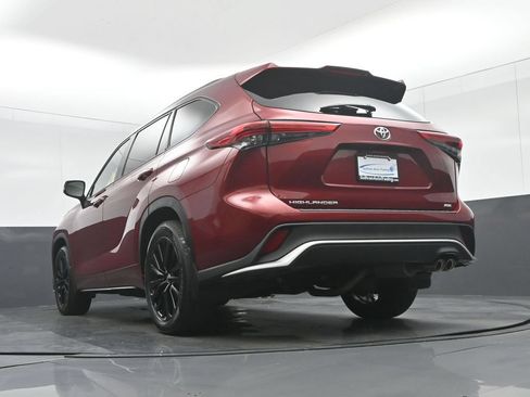 Used 2023 Toyota Highlander XSE FWD image 71