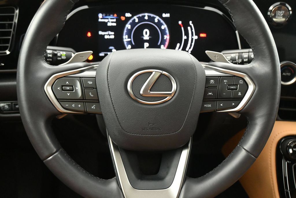 Used 2025 Lexus NX 250 FWD w/ Accessory Package (Z2) image 6