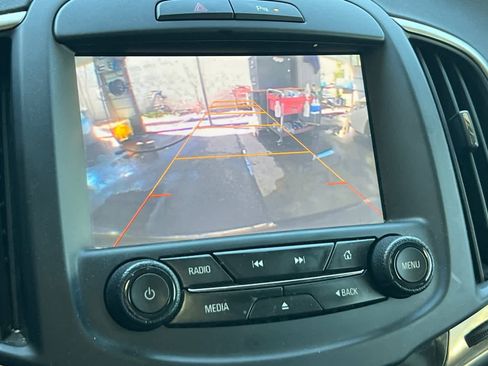 Used 2015 Buick LaCrosse Leather image 19