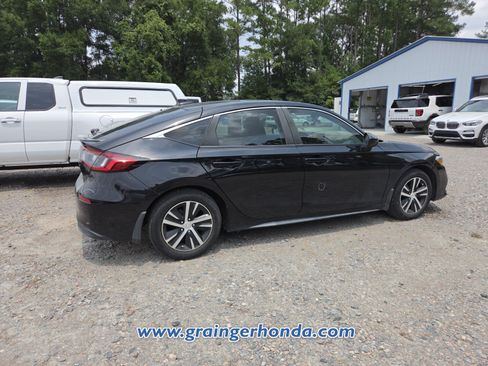 Used 2023 Honda Civic LX image 7